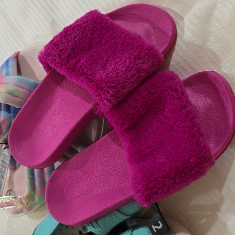 Girl's Shoe Bundle - Picture 2 of 12